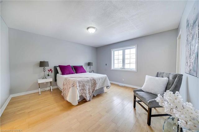 upper - 197 Memorial Drive, House detached with 3 bedrooms, 2 bathrooms and 3 parking in Brantford ON | Image 11