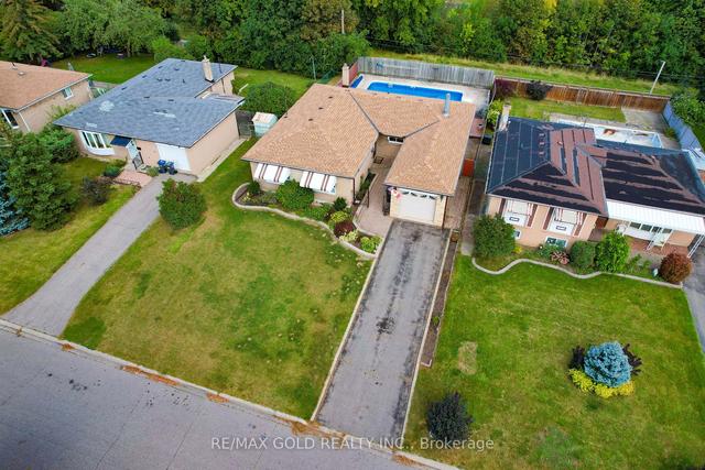 77 Belmont Dr, House detached with 3 bedrooms, 2 bathrooms and 5 parking in Brampton ON | Image 32