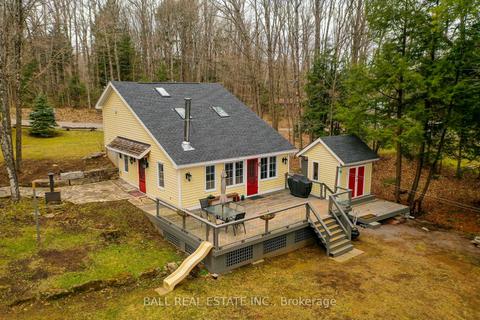2 Fire Route 294c, House detached with 2 bedrooms, 1 bathrooms and 5 parking in Trent Lakes ON | Card Image