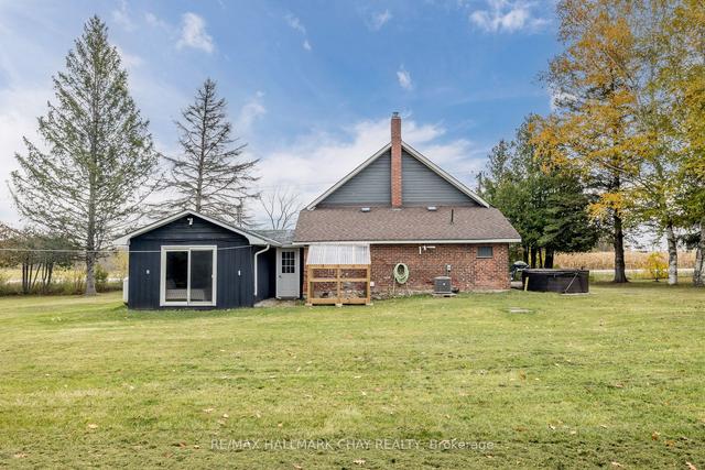 4180 Crosslands Rd, House detached with 3 bedrooms, 1 bathrooms and 6 parking in Tiny ON | Image 17