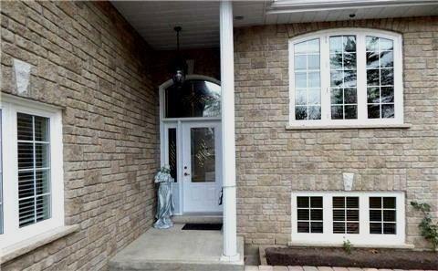 609 Mosley St, House detached with 3 bedrooms, 3 bathrooms and 4 parking in Innisfil ON | Image 3