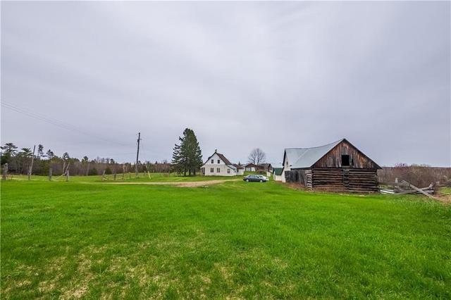725 Peplinski Homestead Road, House detached with 5 bedrooms, 2 bathrooms and 10 parking in Madawaska Valley ON | Image 3