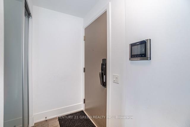 5502 - 10 York St, Condo with 1 bedrooms, 2 bathrooms and 0 parking in Toronto ON | Image 23