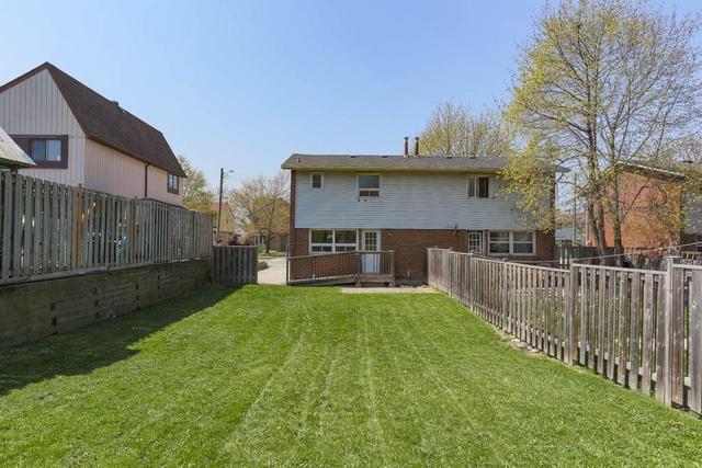 383 East 22nd Street, House semidetached with 3 bedrooms, 1 bathrooms and 2 parking in Hamilton ON | Image 10
