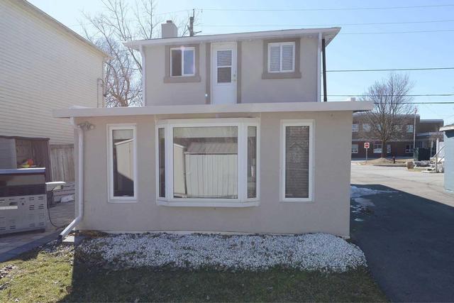 63 Wildwood Ave, House detached with 4 bedrooms, 2 bathrooms and 2 parking in Richmond Hill ON | Image 15