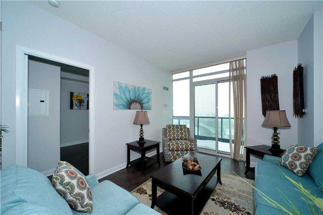 1002 - 525 Wilson Ave, Condo with 2 bedrooms, 2 bathrooms and 1 parking in Toronto ON | Image 2