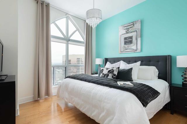 Lrg 7 - 7 Lorraine Dr, Condo with 2 bedrooms, 3 bathrooms and 2 parking in Toronto ON | Image 14