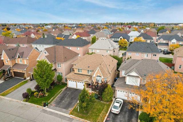 16 Bowsfield Dr, House detached with 4 bedrooms, 4 bathrooms and 4 parking in Brampton ON | Image 36