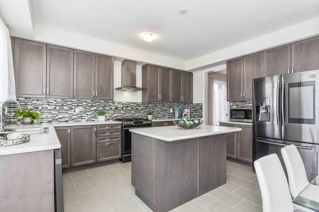 81 Longboat Run W, House detached with 4 bedrooms, 4 bathrooms and 2 parking in Brantford ON | Image 8