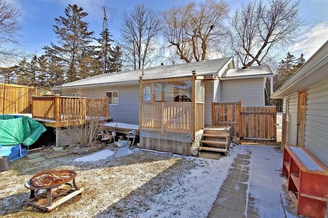 28 Howard Ave, House detached with 2 bedrooms, 1 bathrooms and 9 parking in Brock ON | Image 29