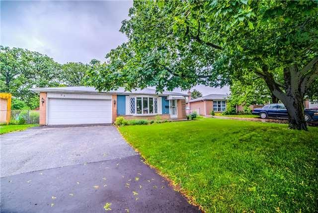 24 Birchbank Rd, House detached with 3 bedrooms, 2 bathrooms and 4 parking in Brampton ON | Image 1