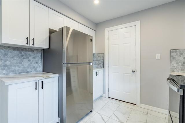 18 East 18th Street, House detached with 3 bedrooms, 2 bathrooms and 1 parking in Hamilton ON | Image 16