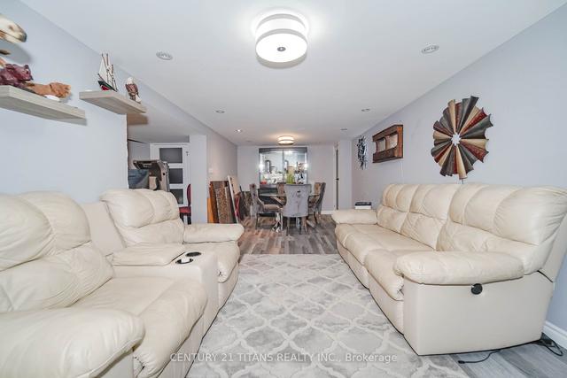 31 Lilian Dr, House detached with 3 bedrooms, 2 bathrooms and 6 parking in Toronto ON | Image 24