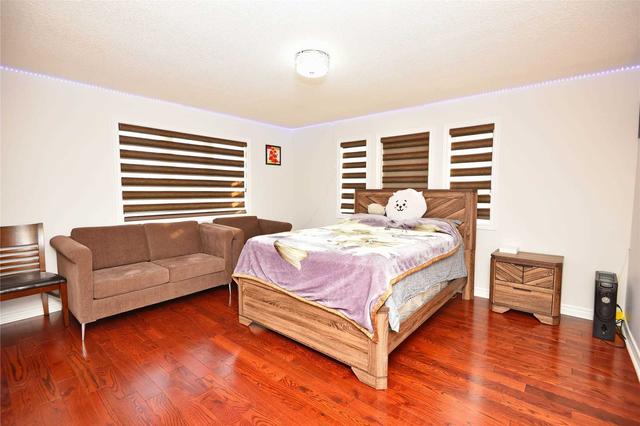 27 Rubysilver Dr, House detached with 4 bedrooms, 3 bathrooms and 4 parking in Brampton ON | Image 20