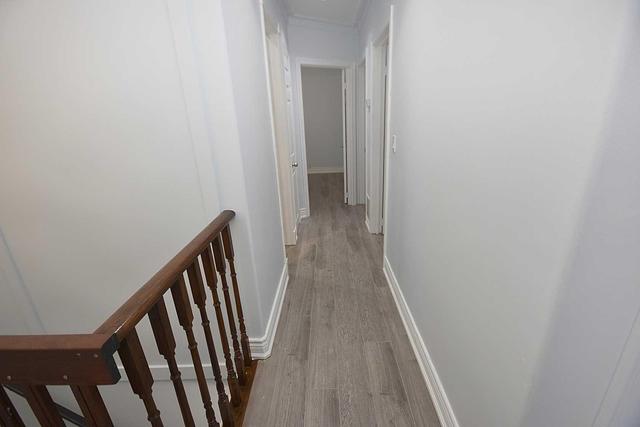 18 English St, House detached with 3 bedrooms, 3 bathrooms and 2 parking in Brampton ON | Image 11
