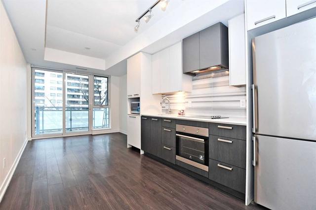 540 - 1830 Bloor St W, Condo with 1 bedrooms, 1 bathrooms and 1 parking in Toronto ON | Image 3