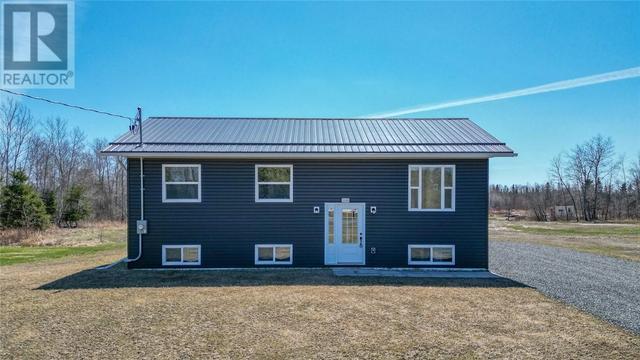 2093 Kenneth Drive, House detached with 3 bedrooms, 1 bathrooms and null parking in Greater Sudbury ON | Image 1