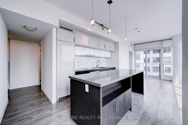 2205 - 8 Mercer St, Condo with 2 bedrooms, 2 bathrooms and 1 parking in Toronto ON | Image 14