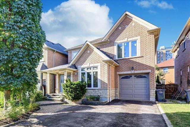 4804 Yorkshire Ave, House detached with 3 bedrooms, 4 bathrooms and 5 parking in Mississauga ON | Image 1