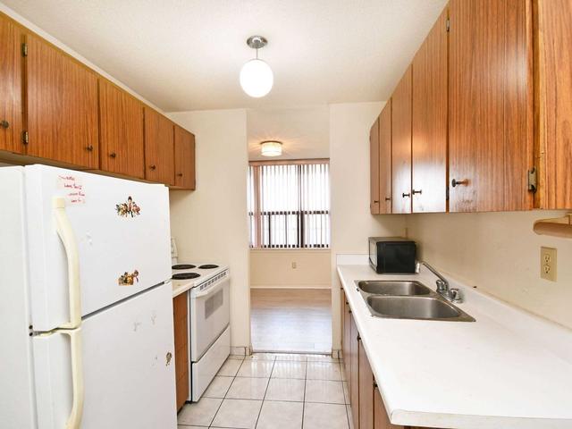 805 - 4 Kings Cross Rd, Condo with 1 bedrooms, 1 bathrooms and 1 parking in Brampton ON | Image 15