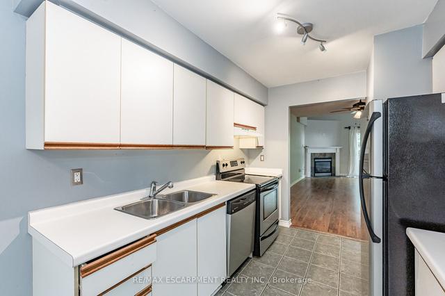 207 - 2110 Cleaver Ave, House attached with 2 bedrooms, 2 bathrooms and 2 parking in Burlington ON | Image 5