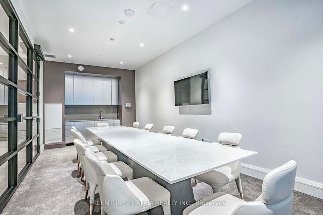 1403 - 39 Roehampton Ave, Condo with 2 bedrooms, 2 bathrooms and 0 parking in Toronto ON | Image 25