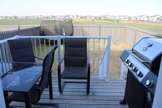 12654 103b Street, Home with 3 bedrooms, 2 bathrooms and 2 parking in Grande Prairie AB | Image 9