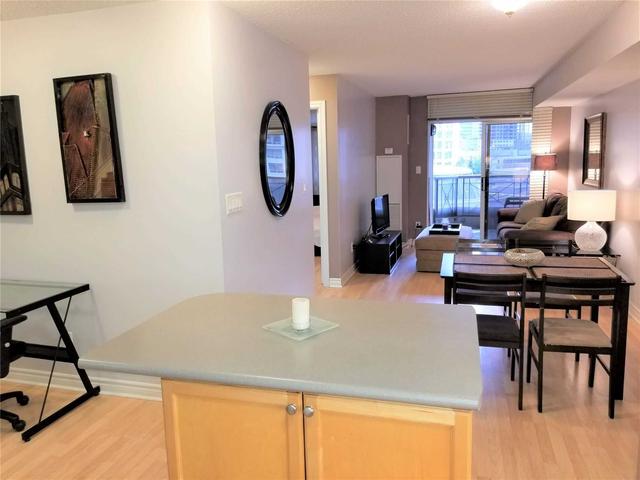 604 - 3880 Duke Of York Blvd, Condo with 1 bedrooms, 1 bathrooms and 1 parking in Mississauga ON | Image 14
