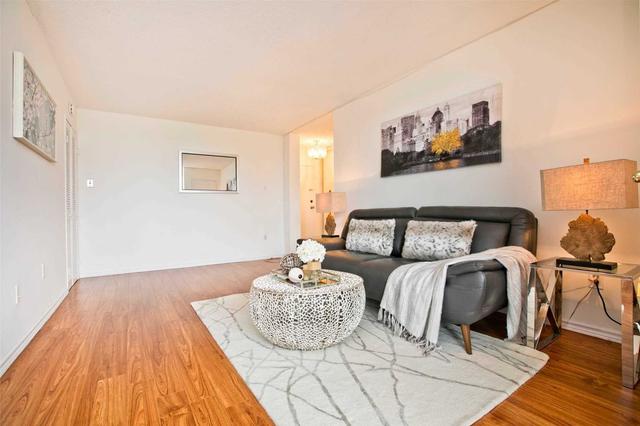 1006 - 10 Stonehill Crt, Condo with 3 bedrooms, 2 bathrooms and 1 parking in Toronto ON | Image 3