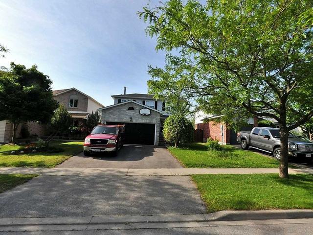 83 Barre Dr, House detached with 3 bedrooms, 4 bathrooms and 6 parking in Barrie ON | Image 2