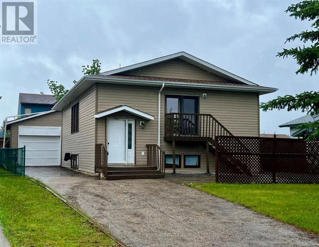 3209 45 Avenue, House detached with 4 bedrooms, 2 bathrooms and 4 parking in Athabasca AB | Card Image