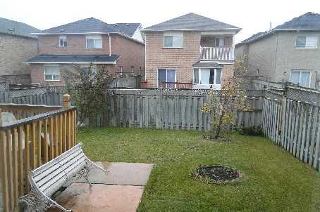 31 Hillsburgh Dr, House detached with 4 bedrooms, 4 bathrooms and 3 parking in Brampton ON | Image 9