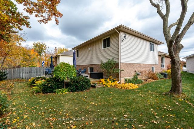 8020 Grossi Crt, House detached with 3 bedrooms, 2 bathrooms and 6 parking in Niagara Falls ON | Image 27