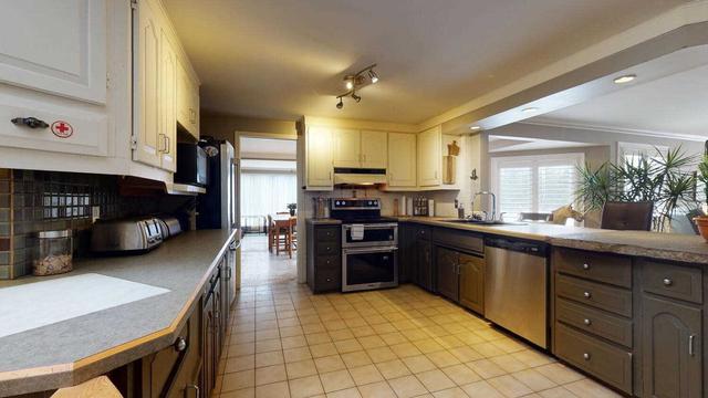 5049 First Line, House detached with 5 bedrooms, 5 bathrooms and 10 parking in Erin ON | Image 2