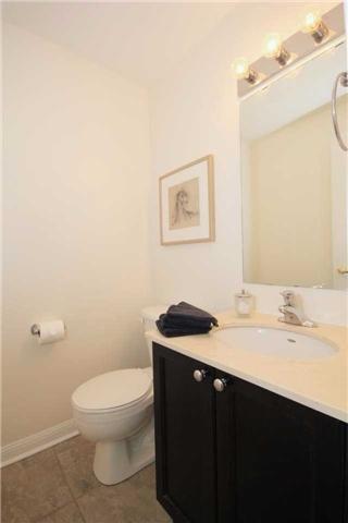 th26 - 78 Carr St, Townhouse with 2 bedrooms, 2 bathrooms and 1 parking in Toronto ON | Image 10