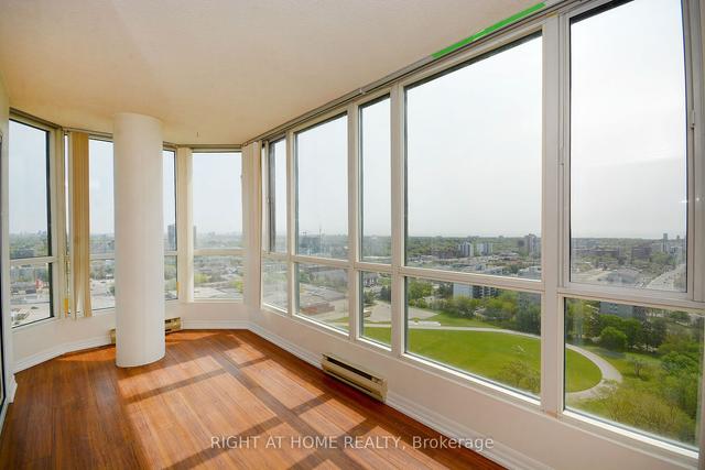 1904 - 145 Hillcrest Ave, Condo with 2 bedrooms, 2 bathrooms and 1 parking in Mississauga ON | Image 13