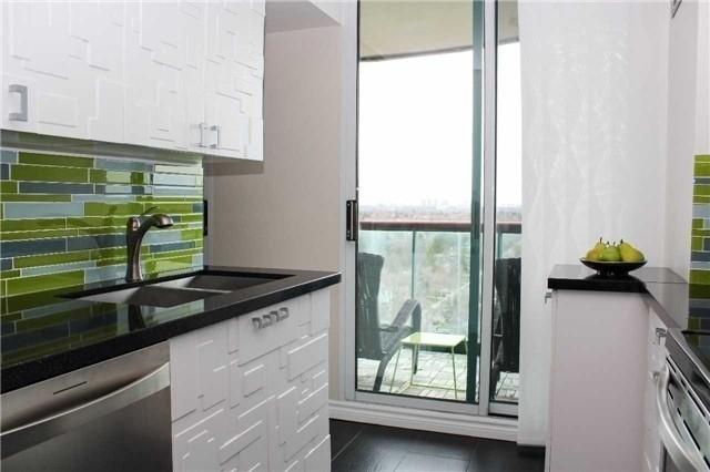 2007 - 238 Doris Ave, Condo with 2 bedrooms, 2 bathrooms and 1 parking in Toronto ON | Image 12