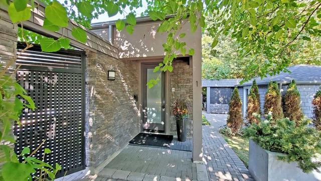 1 Westbourne Ave, House detached with 2 bedrooms, 3 bathrooms and 3 parking in Toronto ON | Image 34
