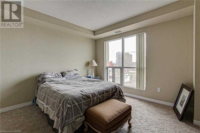 1004 - 330 Ridout St, Condo with 2 bedrooms, 2 bathrooms and 2 parking in London ON | Image 13