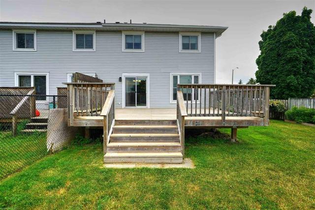 550 Evangeline Avenue, House semidetached with 3 bedrooms, 1 bathrooms and null parking in Kingston ON | Image 36