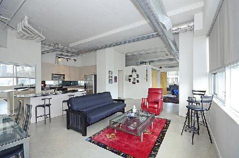 lph09 - 700 King St W, Condo with 2 bedrooms, 2 bathrooms and 1 parking in Toronto ON | Image 4