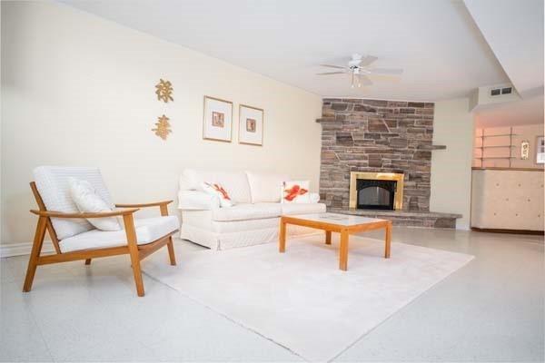 10 Dallas Rd, House detached with 3 bedrooms, 3 bathrooms and 2 parking in Toronto ON | Image 11