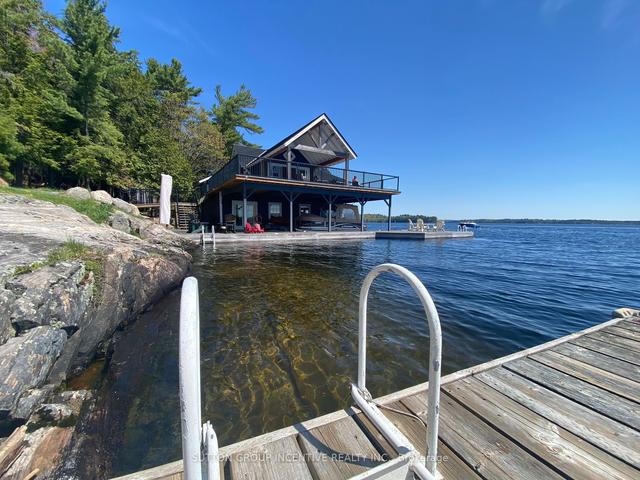 12 Ouno Island, House detached with 6 bedrooms, 3 bathrooms and 2 parking in Muskoka Lakes ON | Image 17