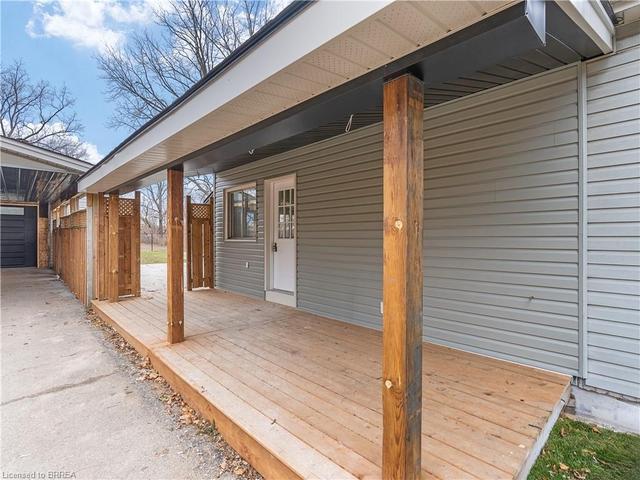 Driveway Side with new covered porch | Image 23