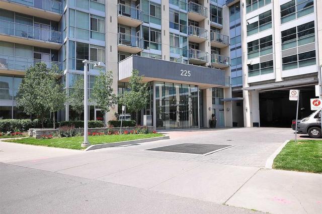 1006 - 225 Webb Dr, Condo with 1 bedrooms, 2 bathrooms and 1 parking in Mississauga ON | Image 12
