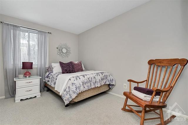 54 Tedwyn Drive, Townhouse with 3 bedrooms, 2 bathrooms and 3 parking in Ottawa ON | Image 22