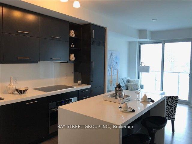 2209 - 1080 Bay St, Condo with 1 bedrooms, 1 bathrooms and 0 parking in Toronto ON | Image 4