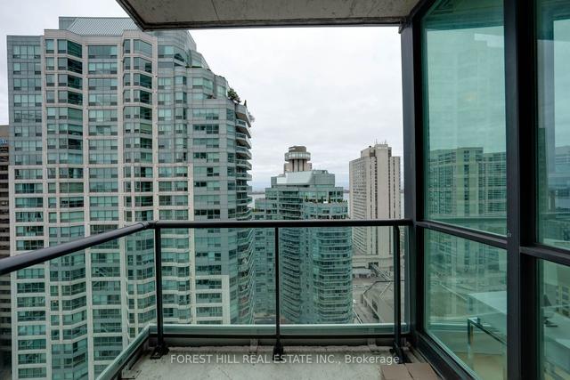 2607 - 12 Yonge St, Condo with 2 bedrooms, 2 bathrooms and 1 parking in Toronto ON | Image 16