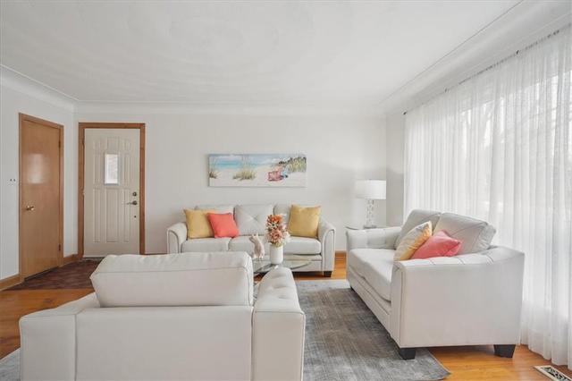 165 West 27th Street, House detached with 4 bedrooms, 1 bathrooms and 3 parking in Hamilton ON | Image 8