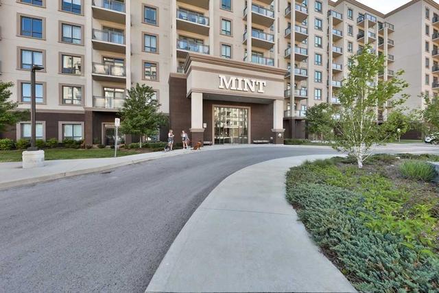 303 - 2490 Old Bronte Rd, Condo with 2 bedrooms, 2 bathrooms and 1 parking in Oakville ON | Image 12
